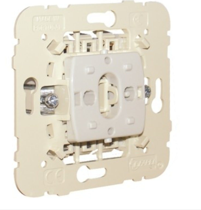 Efapel 21051 - Inversor de Grupo 10A - 250V MEC
