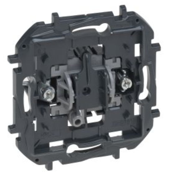 Legrand 864011B - Niloé Step - Botão simples (NA + NF) 6 A - 250 V~